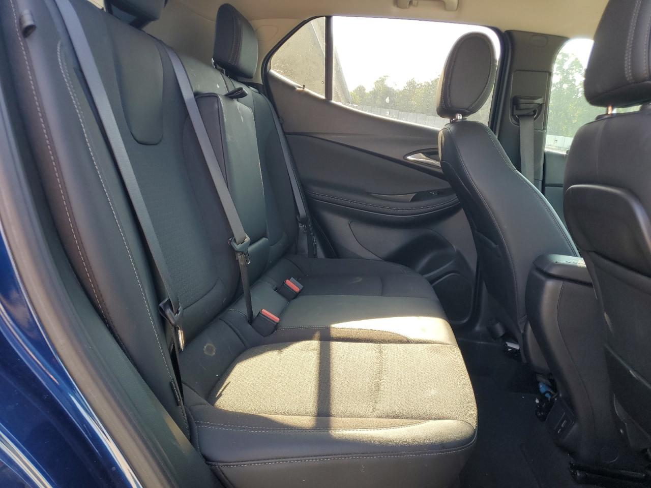 KL4MMDSL4NB031245 2022 Buick Encore Gx Select