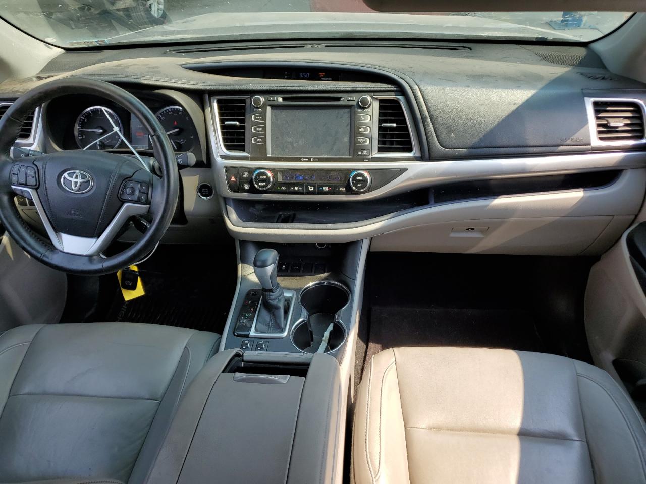 5TDKKRFH4FS051690 2015 Toyota Highlander Xle