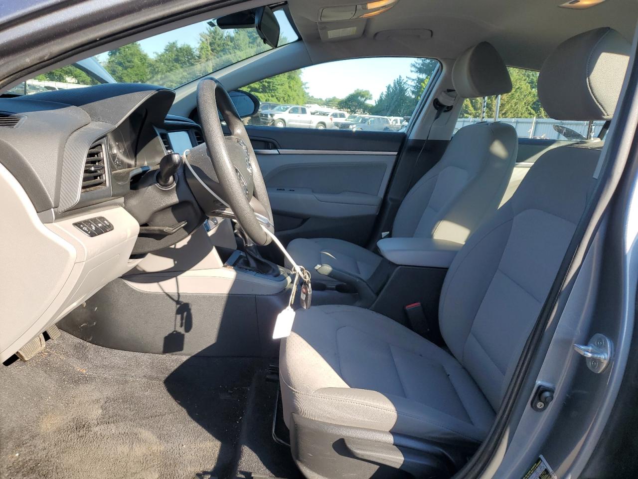 KMHD84LF0KU868735 2019 Hyundai Elantra Sel