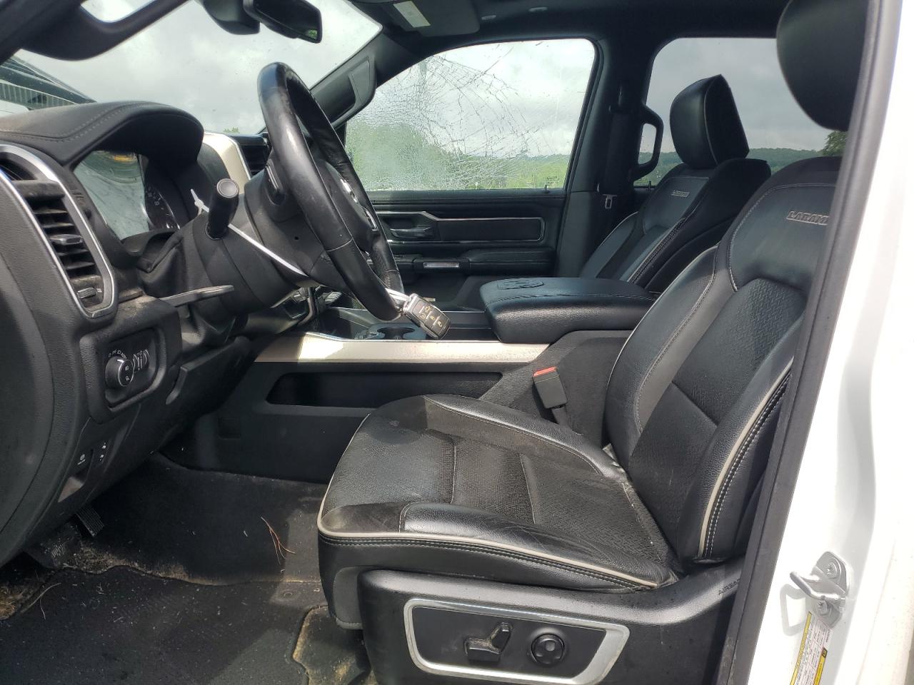 1C6RREJT8KN628243 2019 Ram 1500 Laramie