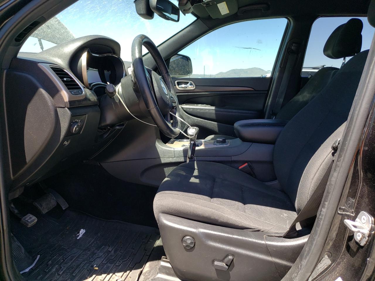 1C4RJFAG2EC446935 2014 Jeep Grand Cherokee Laredo