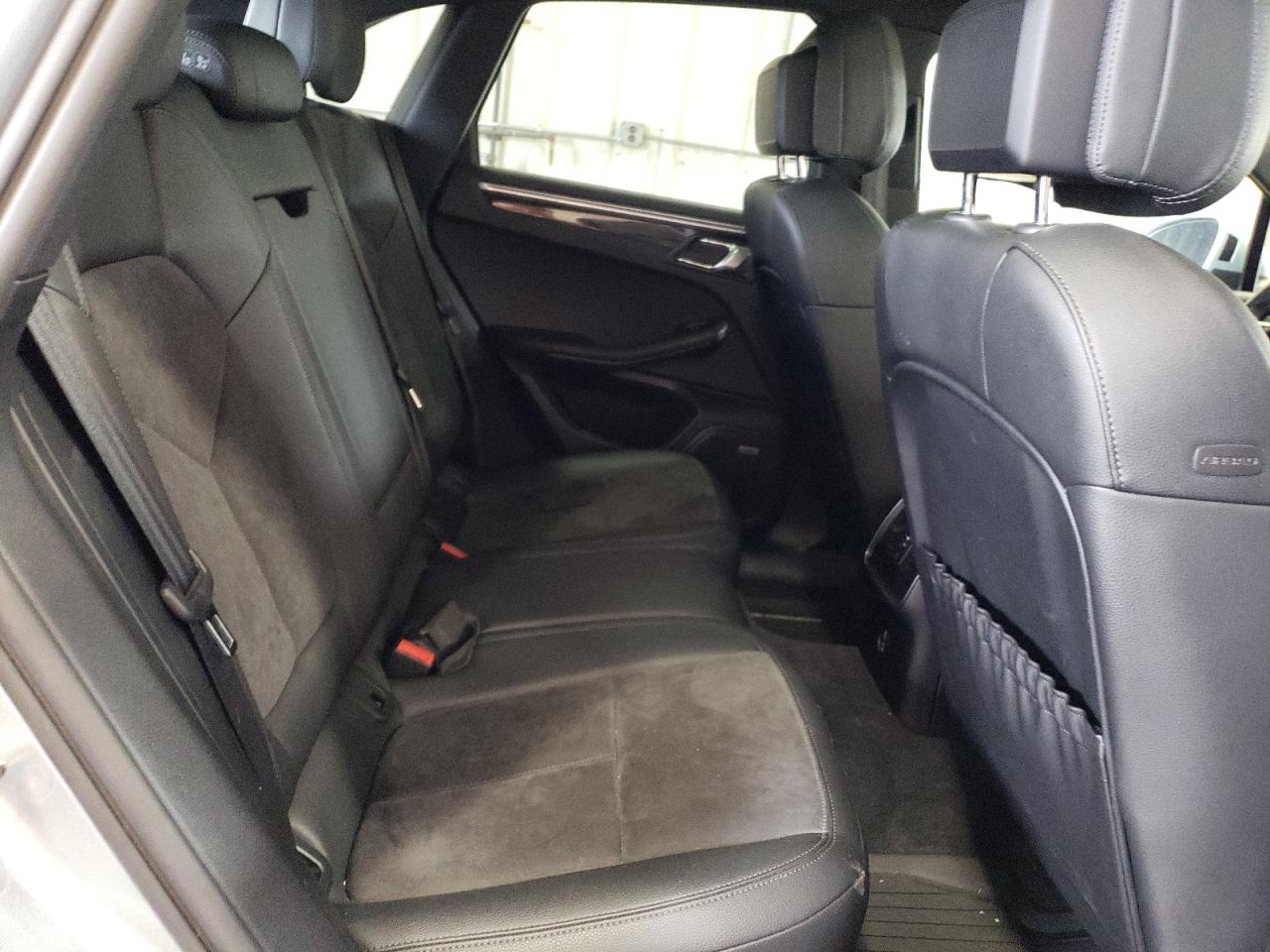 WP1AA2A5XMLB08703 2021 Porsche Macan