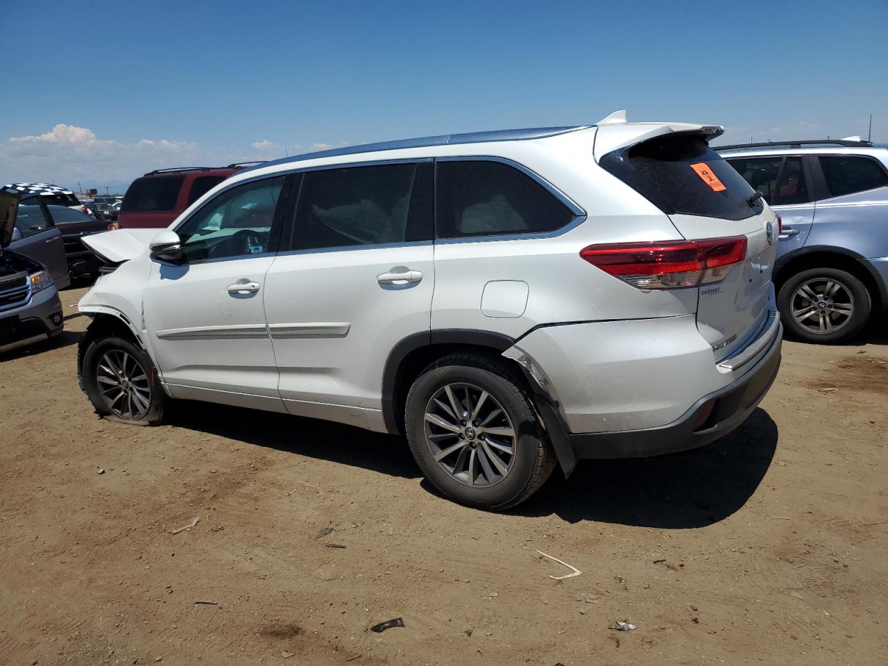 Lot #2841303766 2017 TOYOTA HIGHLANDER