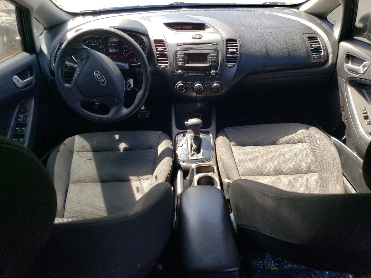 3KPFK4A70HE100187 2017 Kia Forte Lx