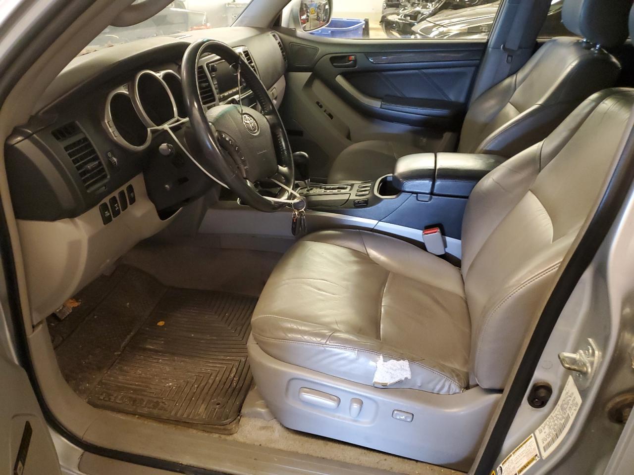 JTEBT17R948008966 2004 Toyota 4Runner Limited