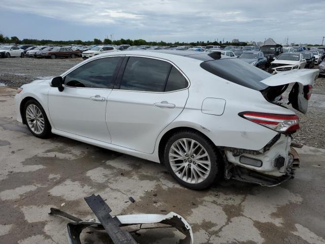 VIN 4T1B11HK8JU035845 2018 Toyota Camry, L no.2