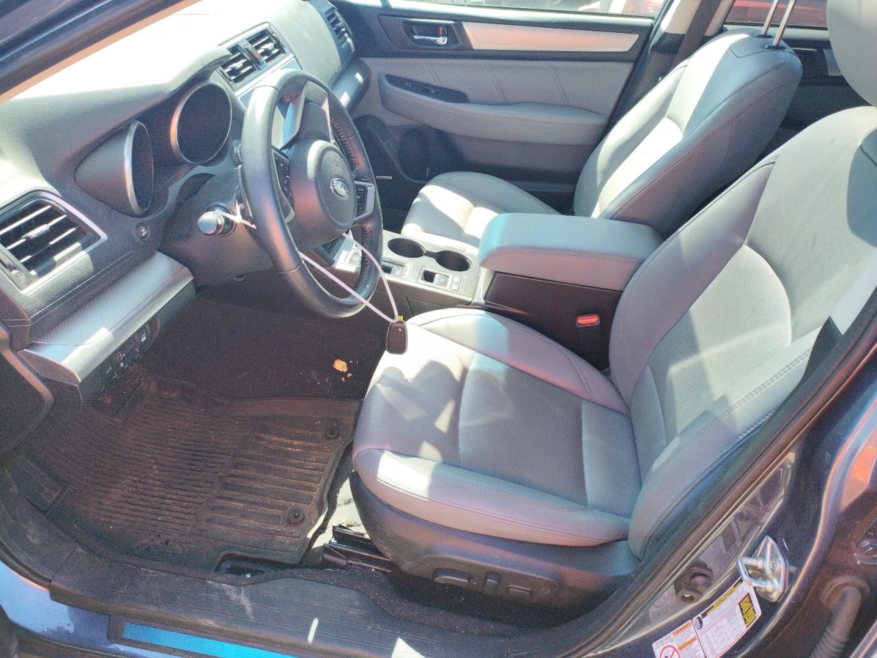 4S4BSANC4J3323989 2018 Subaru Outback 2.5I Limited