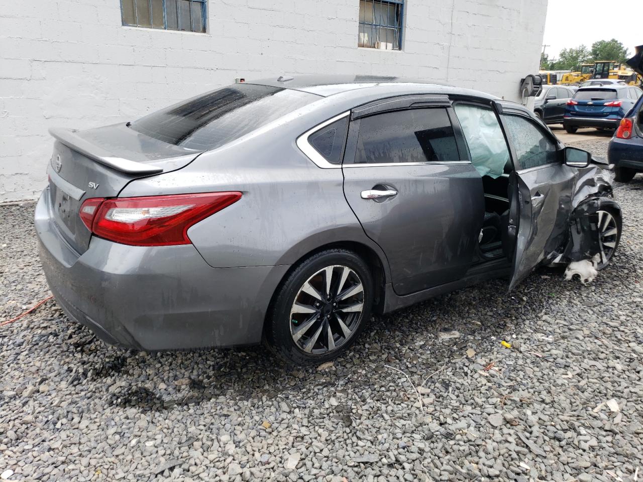 2018 Nissan Altima 2.5 vin: 1N4AL3AP0JC252295