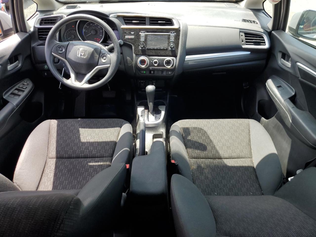 3HGGK5H5XFM779114 2015 Honda Fit Lx