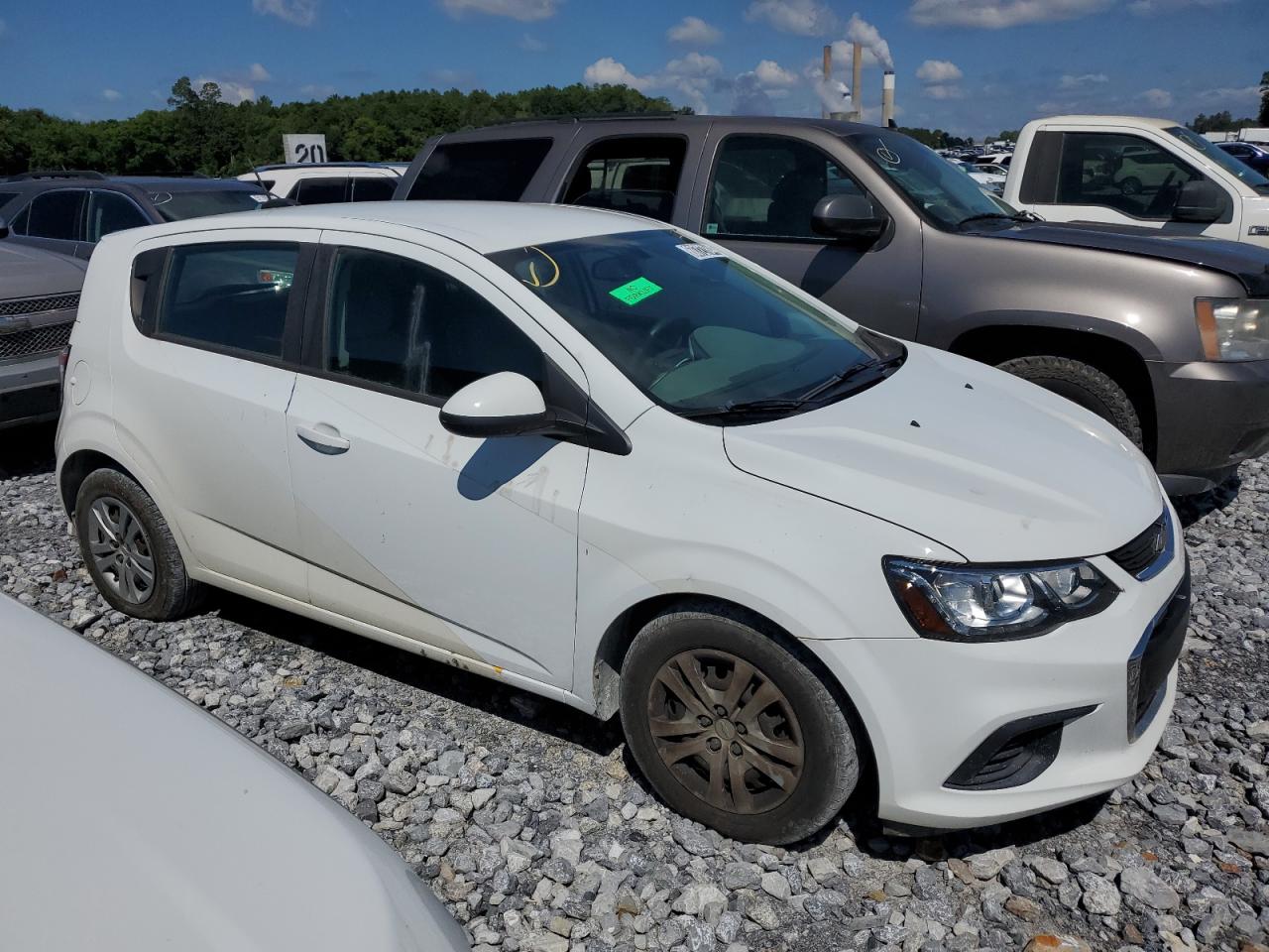 2020 Chevrolet Sonic vin: 1G1JG6SB1L4112507