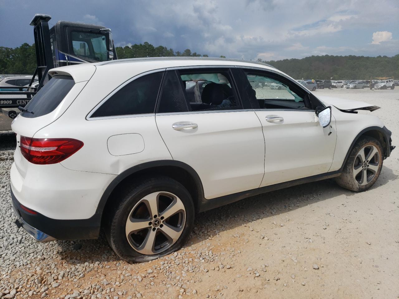 WDC0G4JB2KV163462 2019 Mercedes-Benz Glc 300