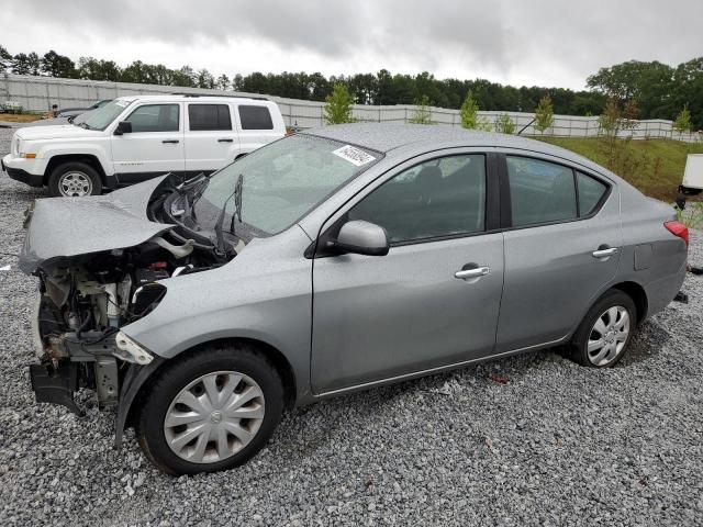 NISSAN VERSA S