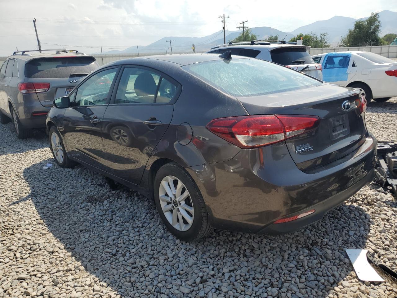 Lot #2821550292 2017 KIA FORTE LX