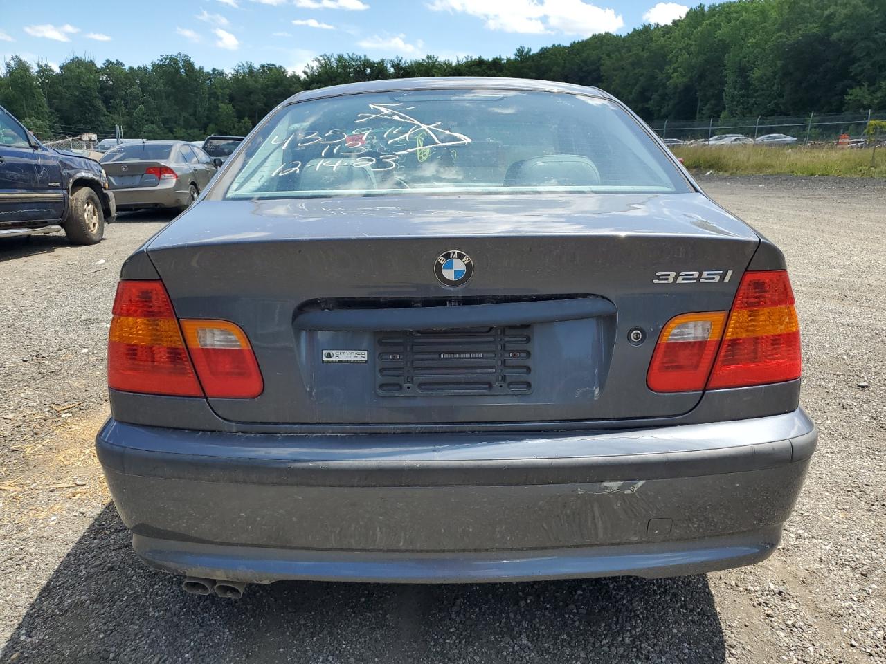 WBAET37462NG72366 2002 BMW 325 I