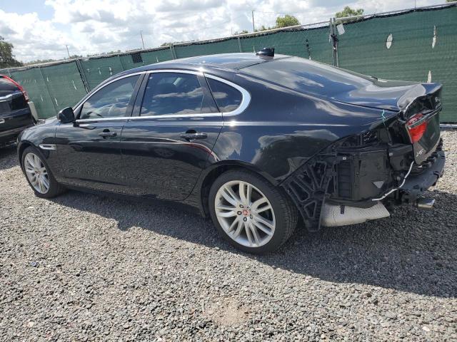 VIN SAJBE4BV3HCY29344 2017 Jaguar XF, Prestige no.2