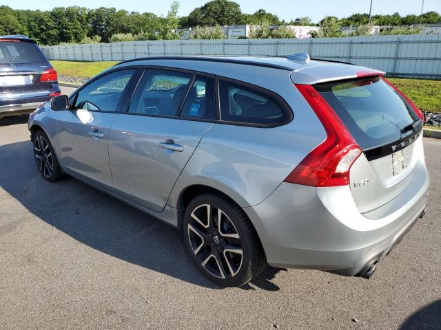 VIN YV140MSL8J2409749 2018 Volvo V60, T5 Dynamic no.2