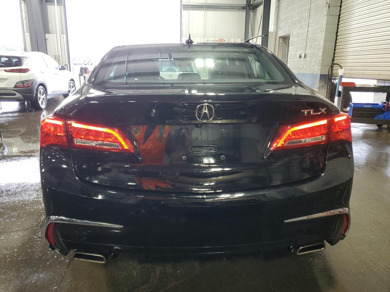 19UUB2F34JA006308 2018 Acura Tlx