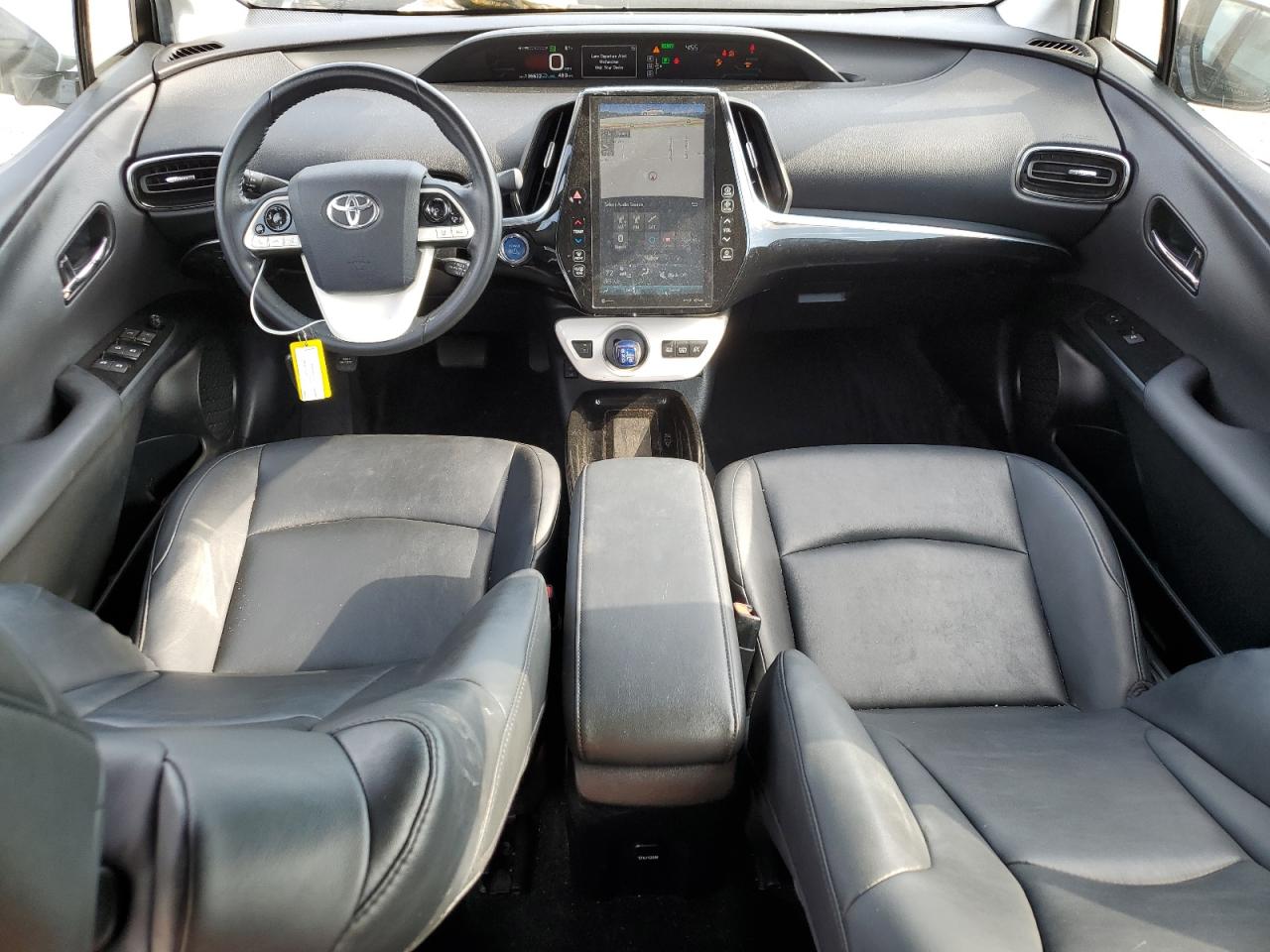 JTDKARFP1H3064329 2017 Toyota Prius Prime