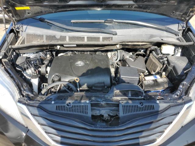 2017 TOYOTA SIENNA SE 5TDXZ3DCXHS856280