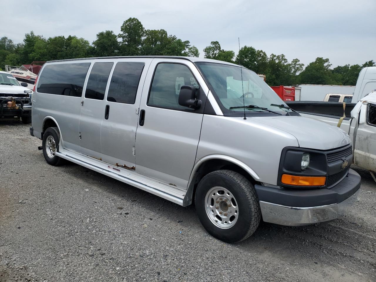 2013 Chevrolet Express G3500 Ls vin: 1GAZGZFG2D1110875