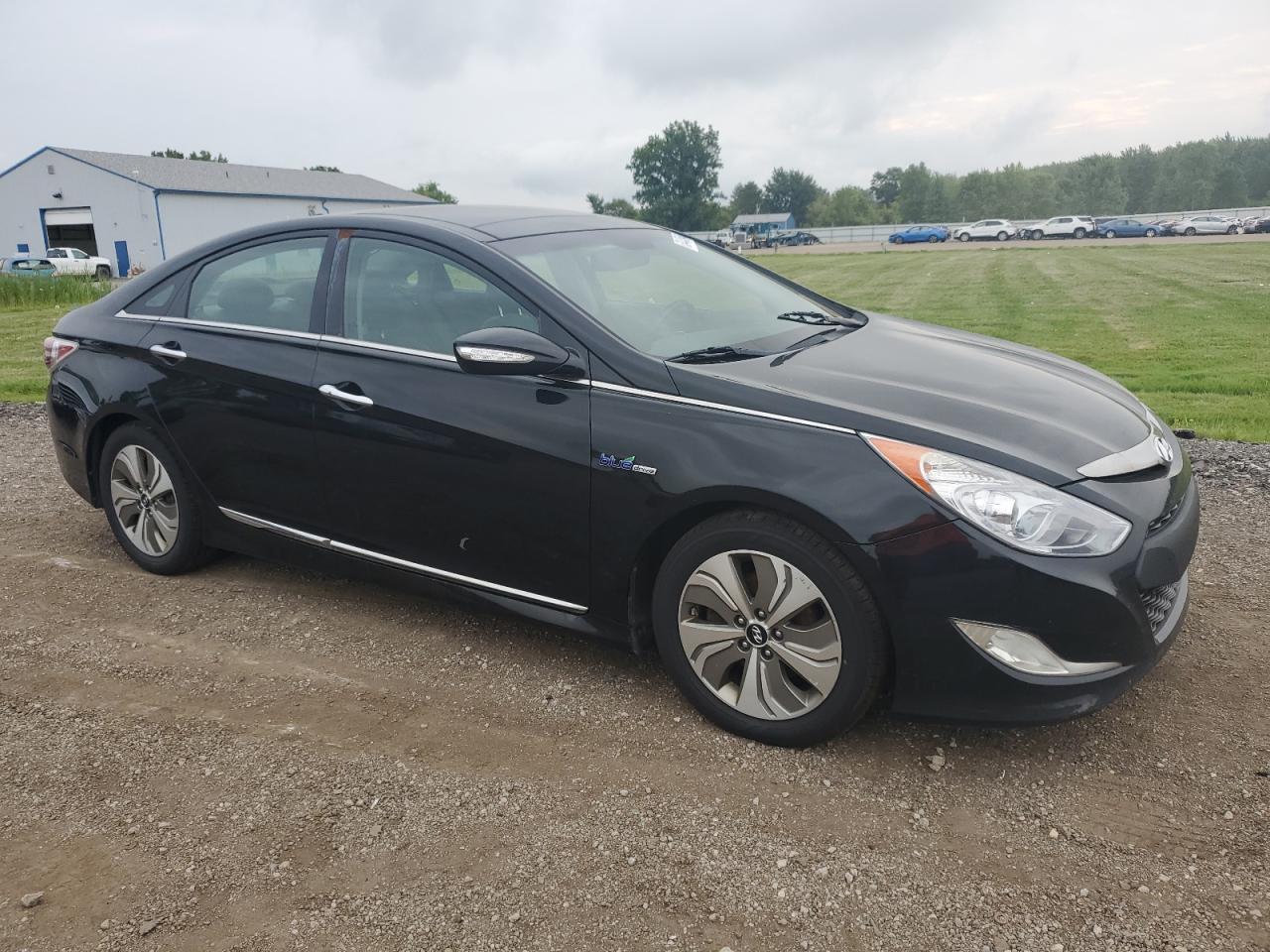 2014 Hyundai Sonata Hybrid vin: KMHEC4A46EA107735