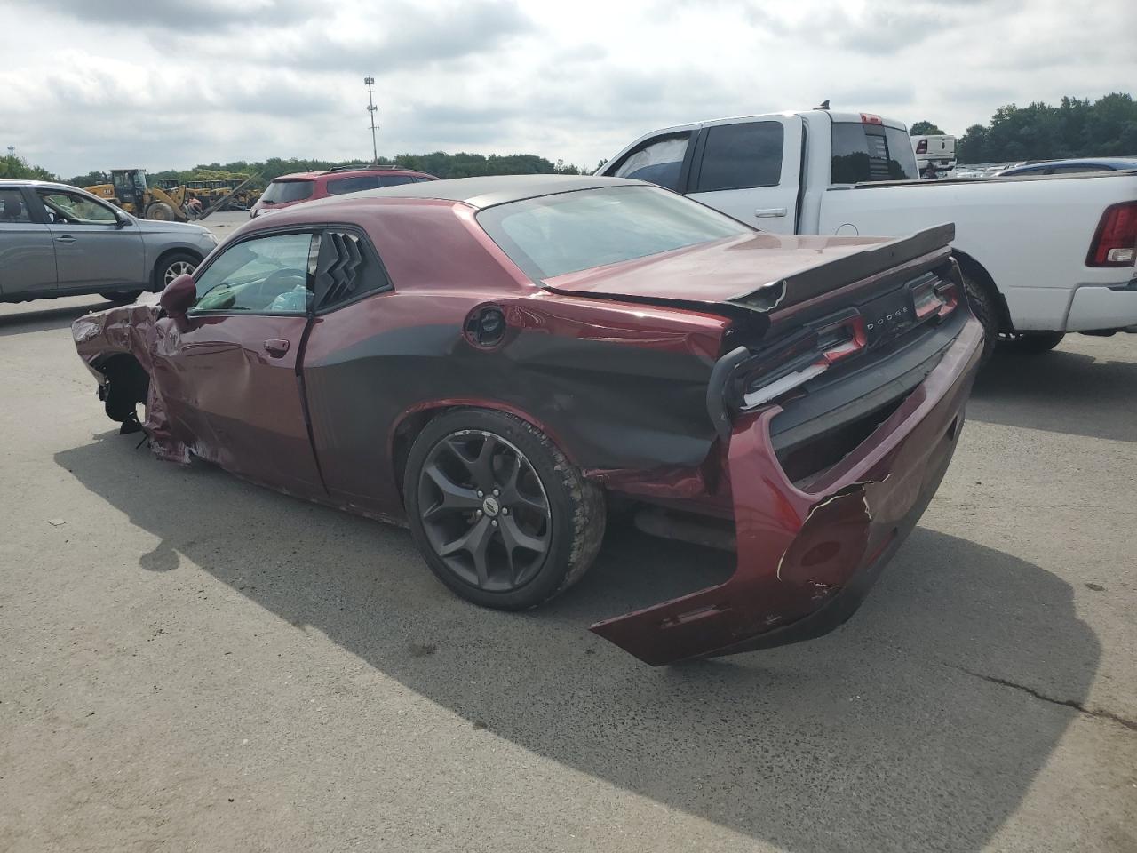 Lot #2878297720 2017 DODGE CHALLENGER