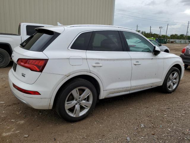 VIN WA1BNAFY9J2022219 2018 Audi Q5, Premium Plus no.3