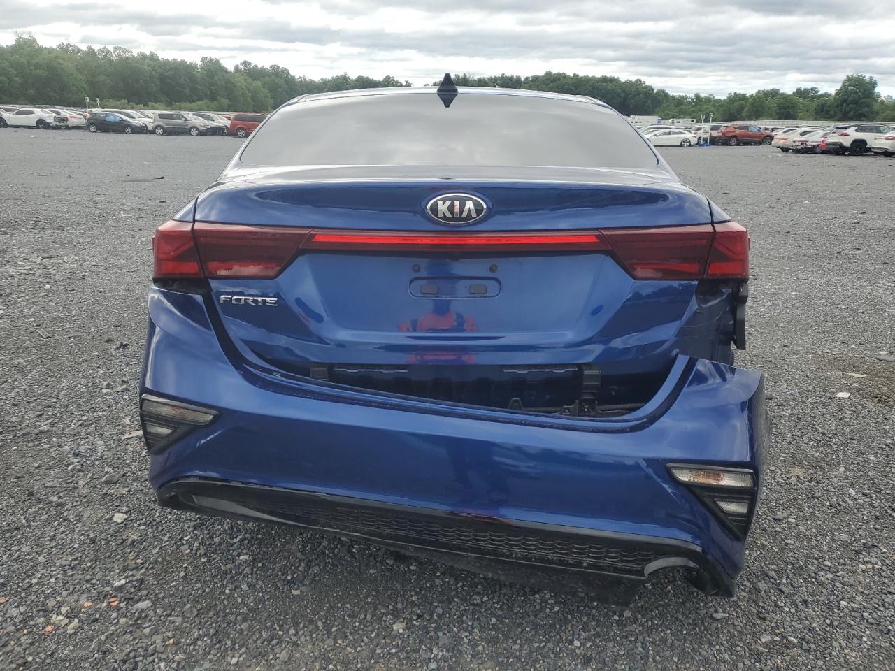 3KPF24AD3KE048261 2019 Kia Forte Fe