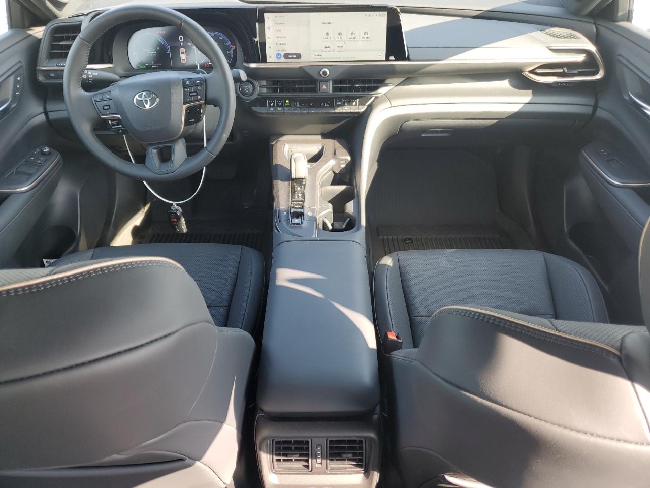 JTDAFAAF8P3002616 2023 Toyota Crown Platinum