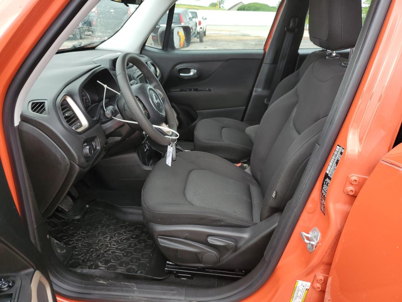 ZACCJAAT4GPC70247 2016 Jeep Renegade Sport