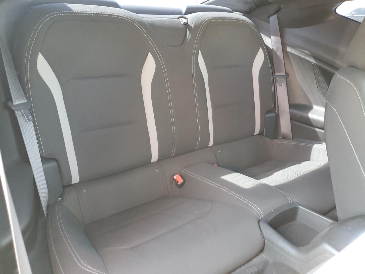 1G1FB1RXXJ0185534 2018 Chevrolet Camaro Lt