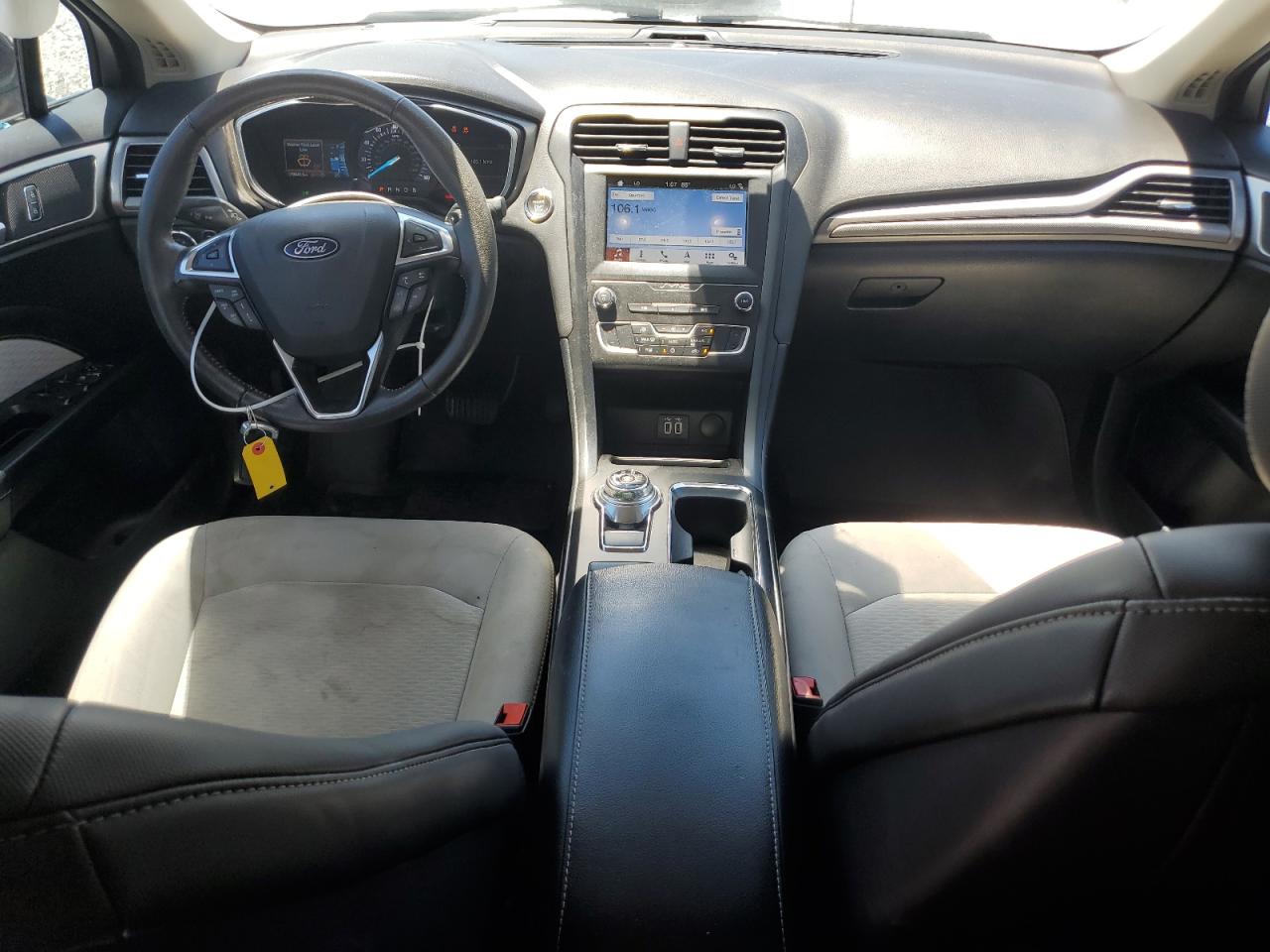 3FA6P0HD4KR246913 2019 Ford Fusion Se