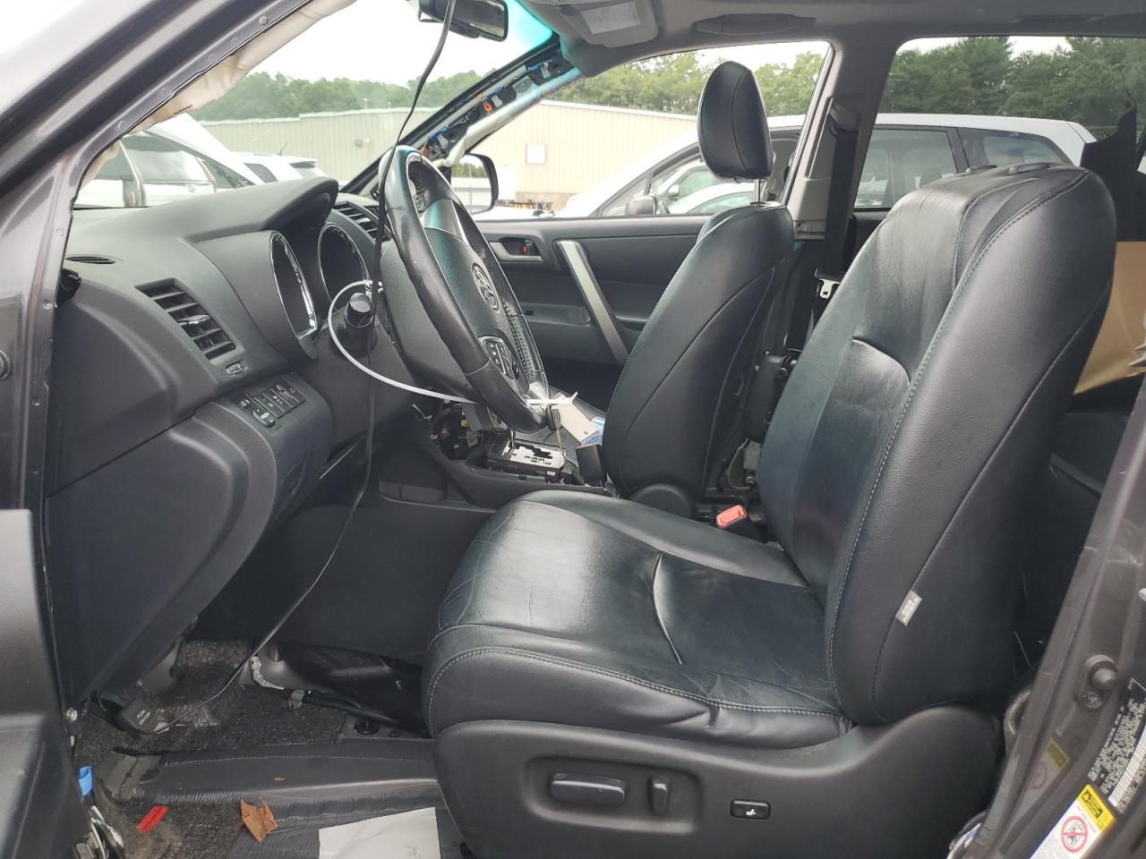 5TDBK3EH4CS126561 2012 Toyota Highlander Base