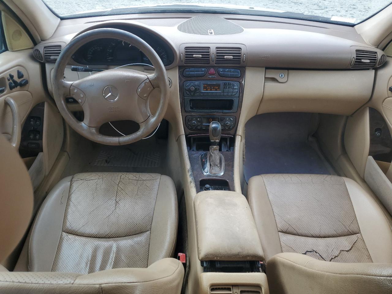 WDBRF64J12E002825 2002 Mercedes-Benz C 320