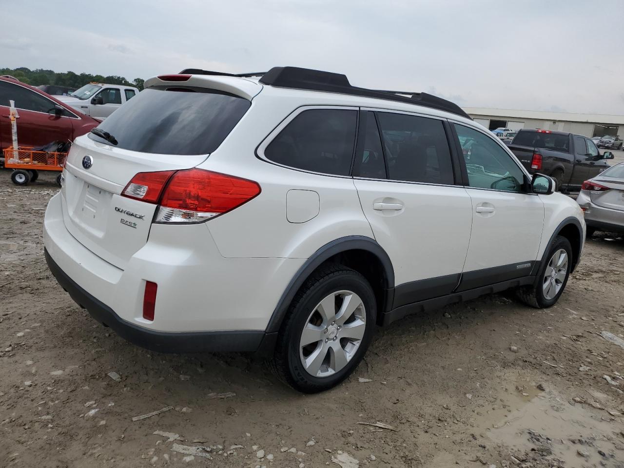 Lot #2723235378 2011 SUBARU OUTBACK 2.