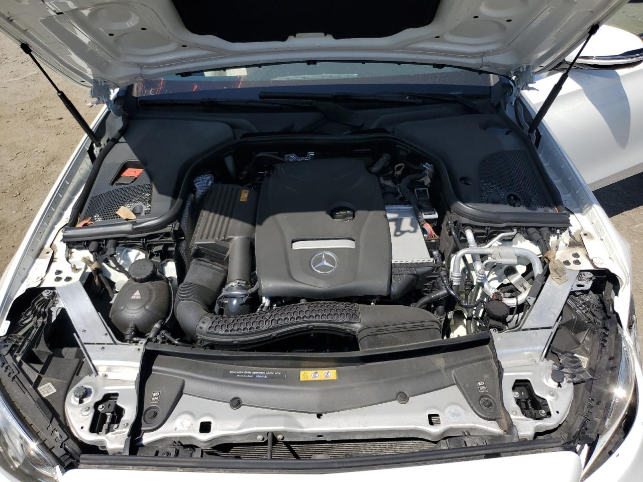 WDDZF4JB2JA325134 2018 Mercedes-Benz E 300