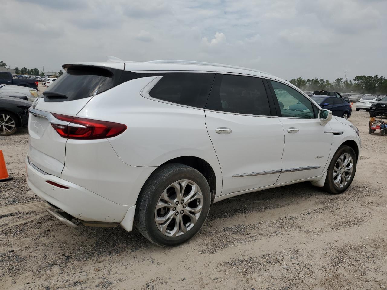 2020 Buick Enclave Avenir vin: 5GAERDKW3LJ229485