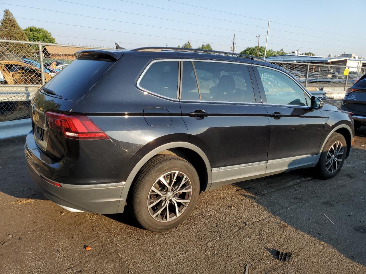 Lot #2877001634 2020 VOLKSWAGEN TIGUAN SE