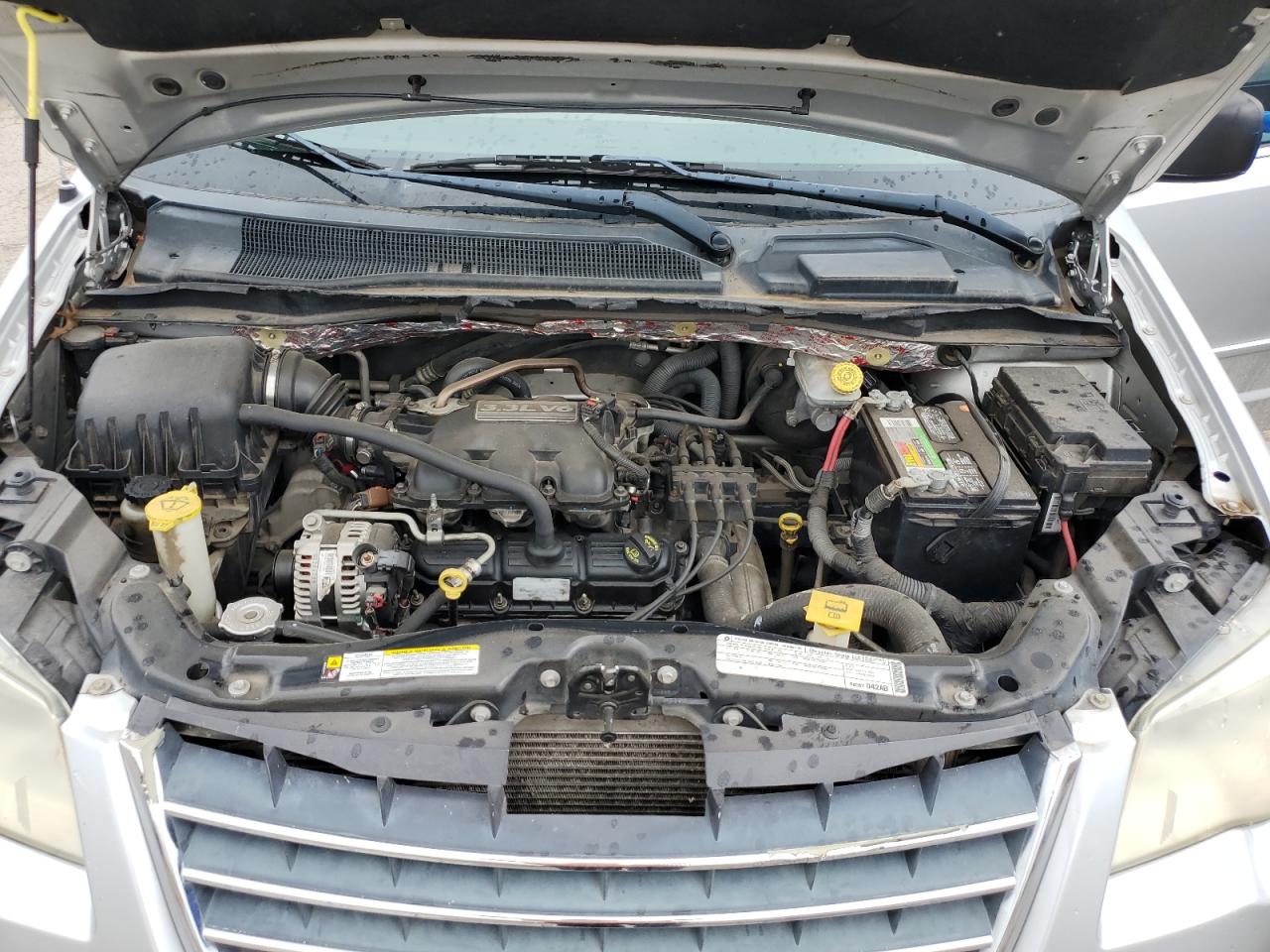2A4RR4DE6AR282897 2010 Chrysler Town & Country Lx