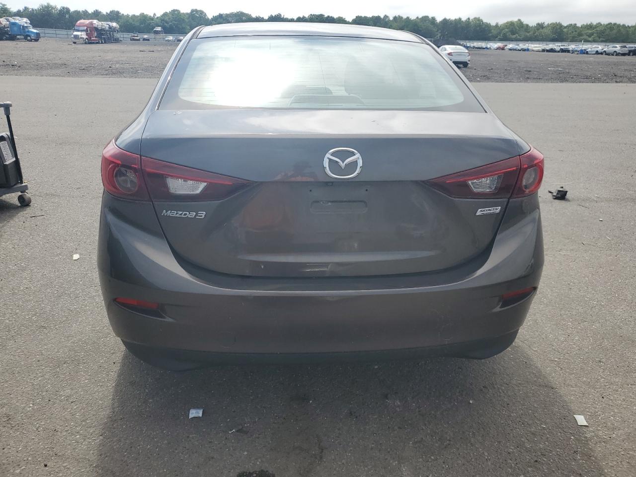 JM1BN1V71H1100474 2017 Mazda 3 Touring