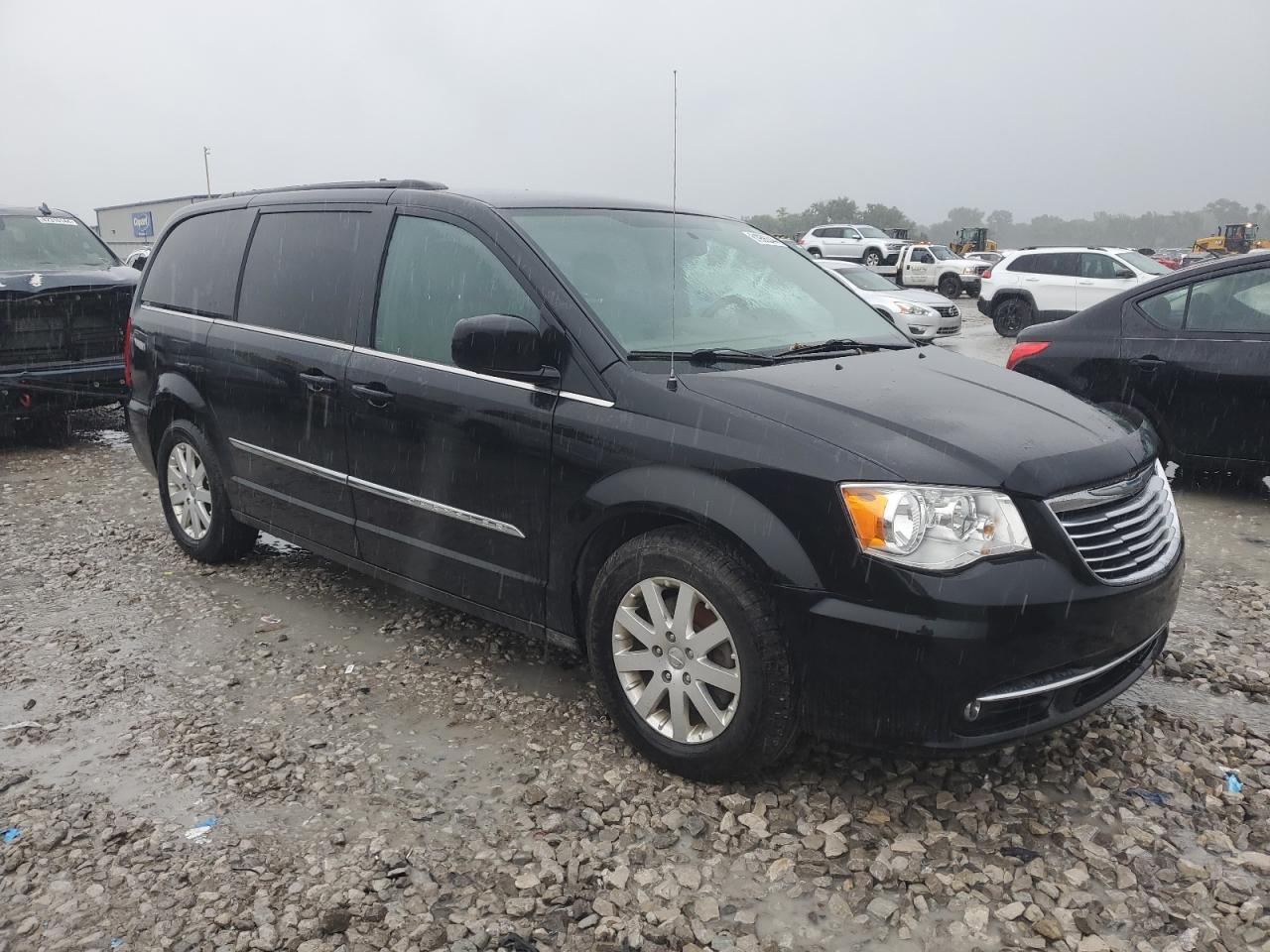 2015 Chrysler Town & Country Touring vin: 2C4RC1BG6FR644597