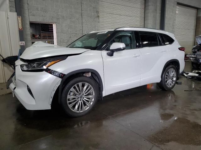 2022 TOYOTA HIGHLANDER PLATINUM 2022