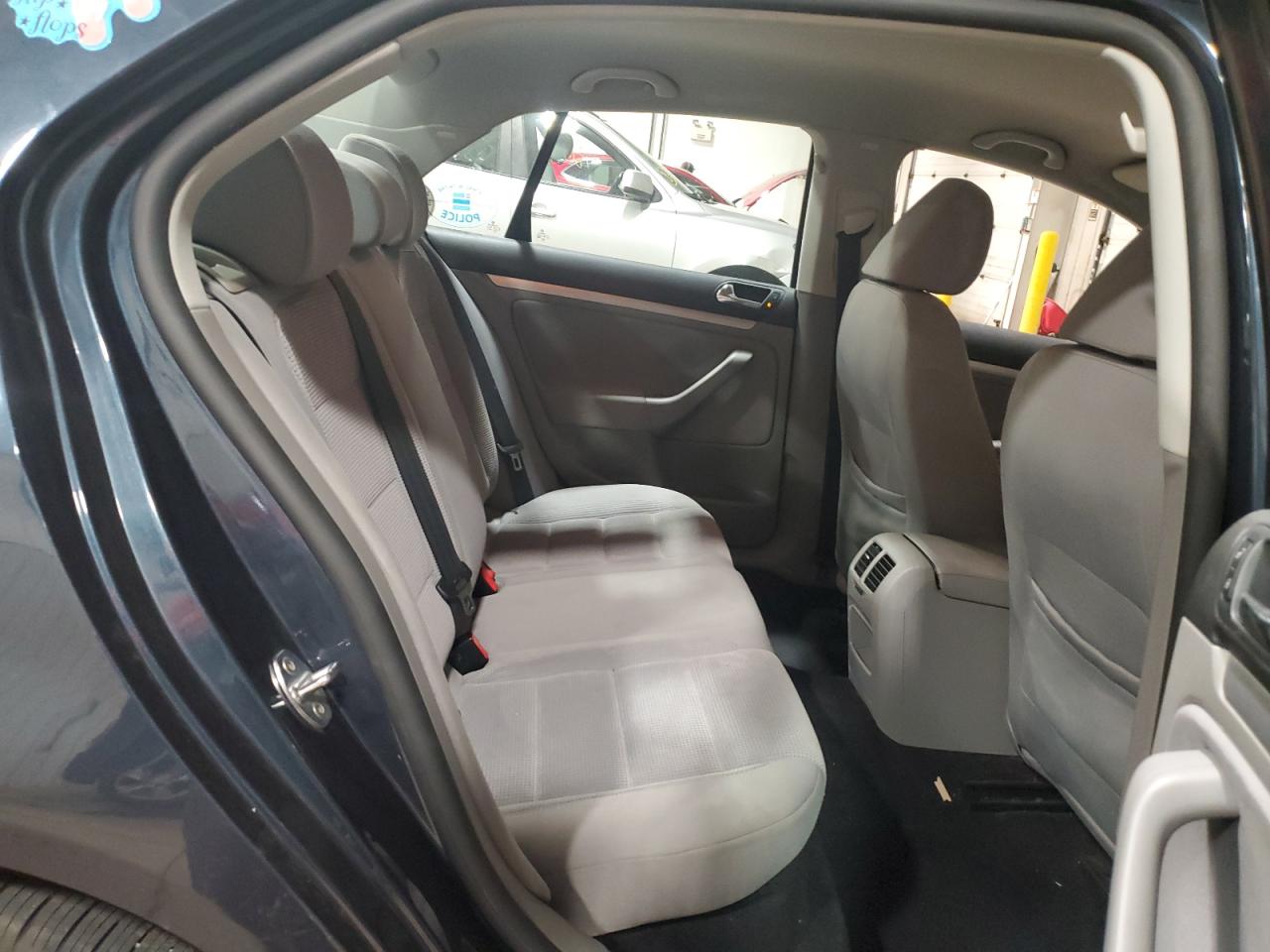 3VWJZ71K29M010863 2009 Volkswagen Jetta S