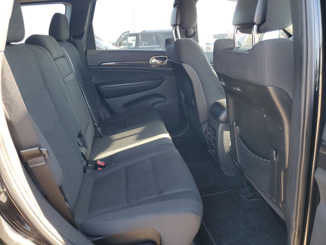 1J4RR4GG4BC512296 2011 Jeep Grand Cherokee Laredo