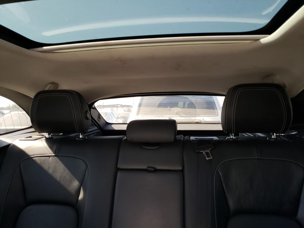 SADCL2BV6HA049867 2017 Jaguar F-Pace R - Sport