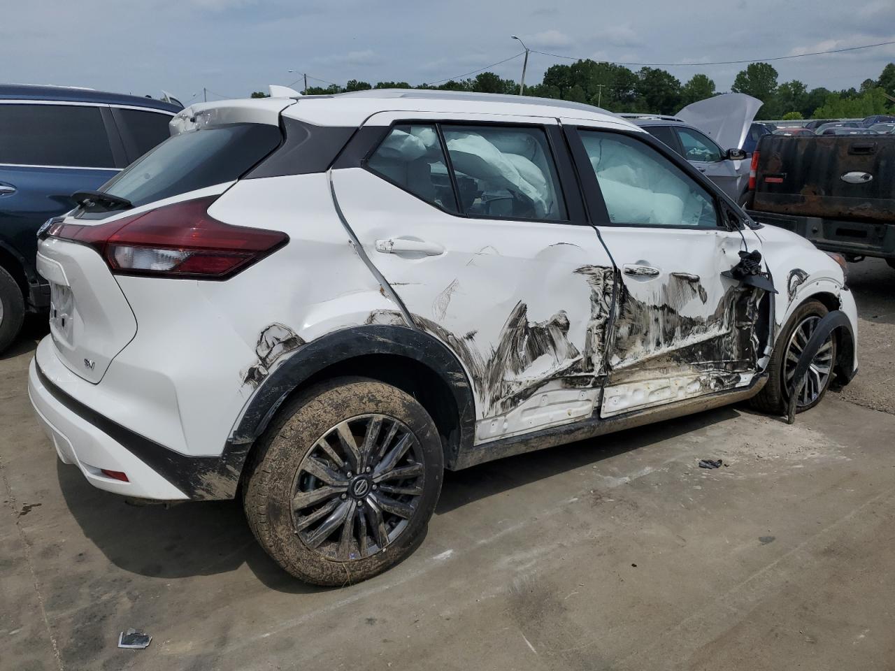 2021 Nissan Kicks Sv vin: 3N1CP5CV8ML532198