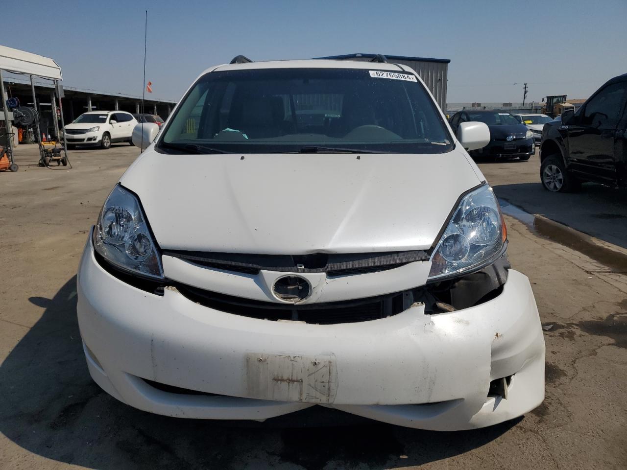 5TDZK22C19S259532 2009 Toyota Sienna Xle