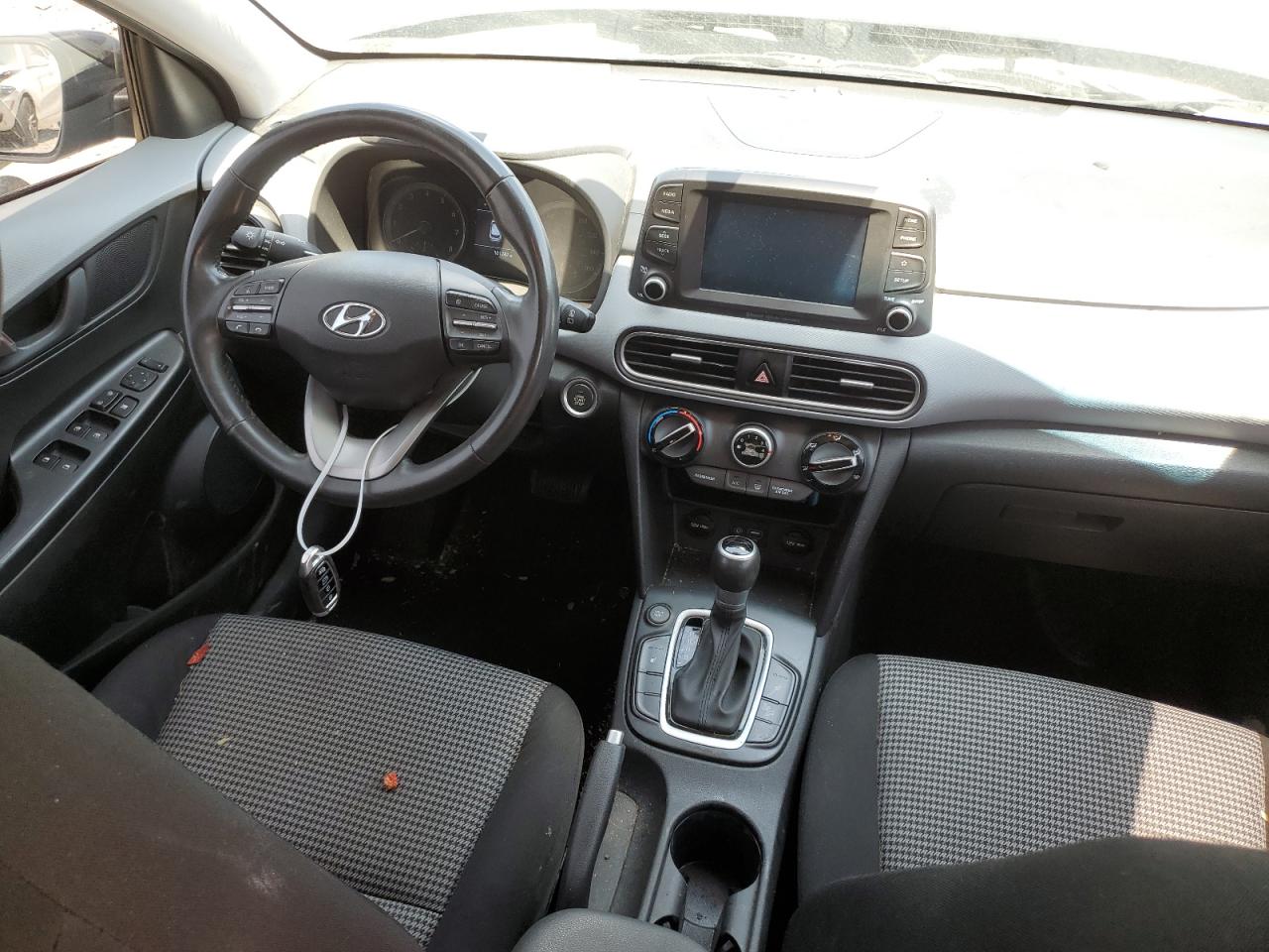 KM8K22AA1JU182075 2018 Hyundai Kona Sel