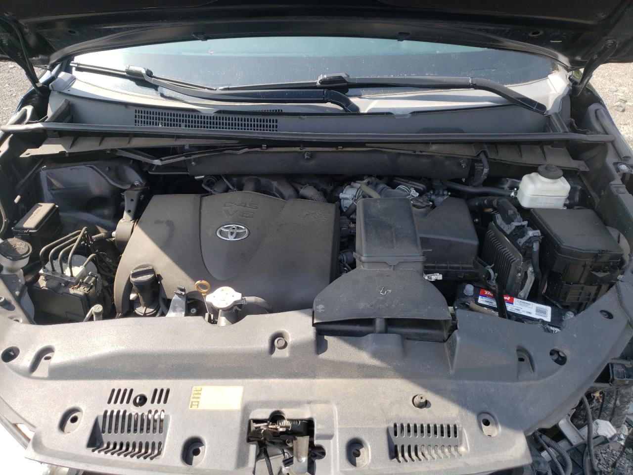 5TDJZRFH6KS596212 2019 Toyota Highlander Se