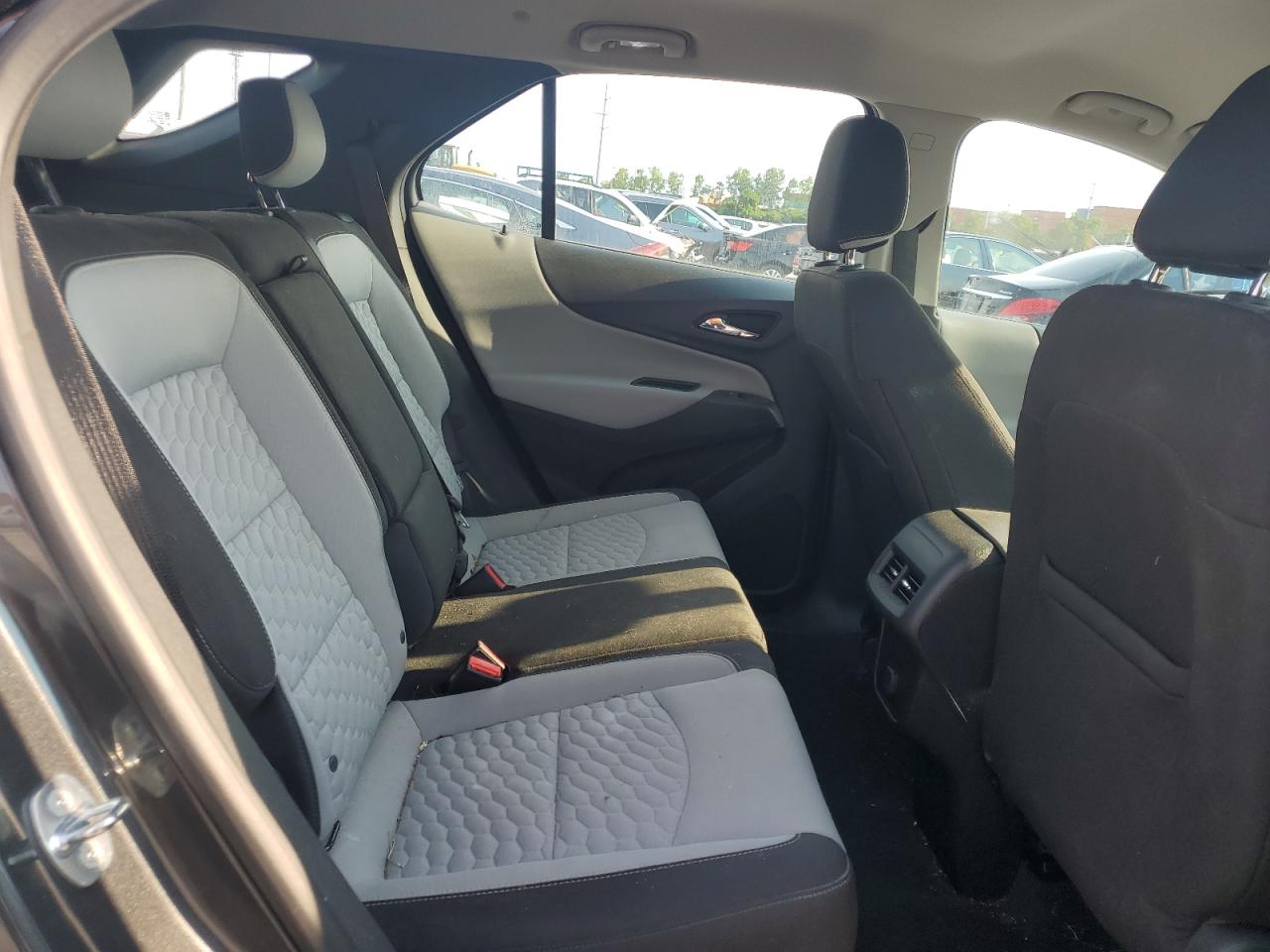 3GNAXHEV3JL103668 2018 Chevrolet Equinox Ls